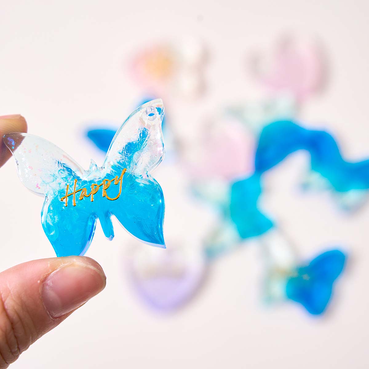 6穴付きイヤリングシリコンモールドDIYハート蝶形エポキシ樹 - Jewelry Making Mold のレビューと価格